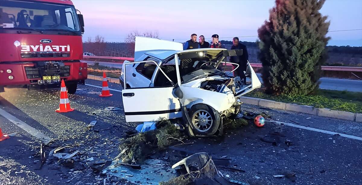 Kara yolunda can pazarı! 3 araç çarpıştı, 2 ölü, 5 yaralı var 1