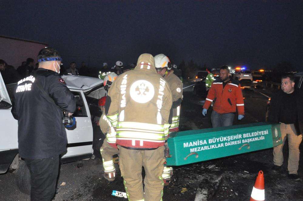 Kara yolunda can pazarı! 3 araç çarpıştı, 2 ölü, 5 yaralı var 6