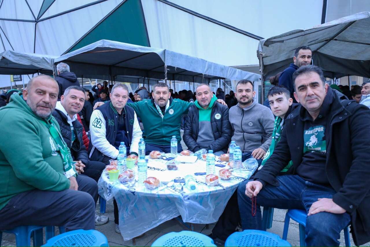 Konyaspor ailesi iftar sofrasında buluştu 6