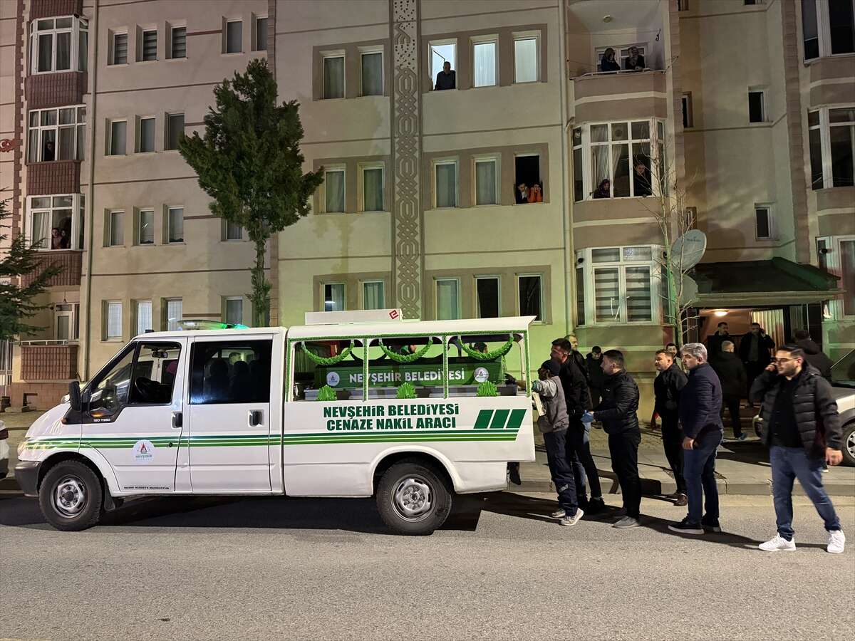 Bayramda aile faciası! Eşini öldürdü, ardından kendini vurdu 8