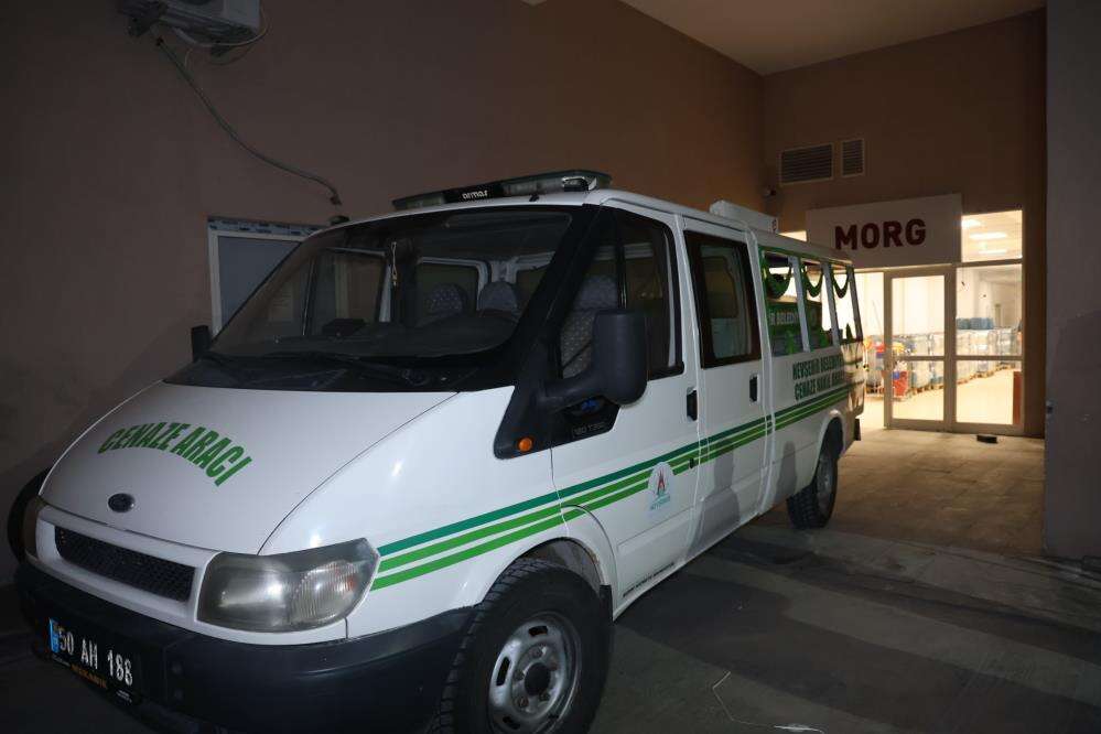 Bayramda aile faciası! Eşini öldürdü, ardından kendini vurdu 7