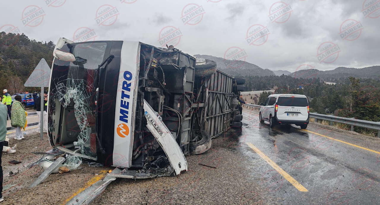Konya’daki otobüs kazası nasıl yaşandı? Yolculardan biri anlattı 13