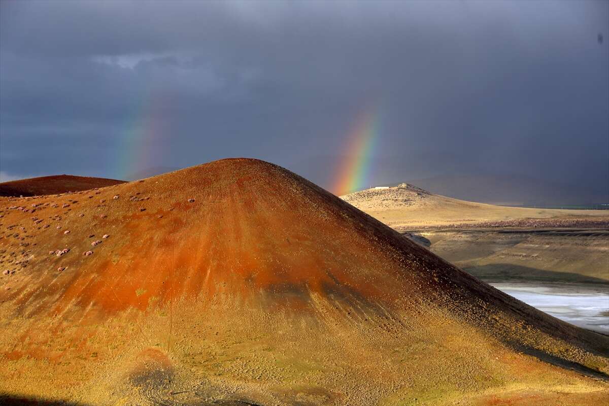 Konya’daki “Dünyanın nazar boncuğu” baharla parlıyor 4