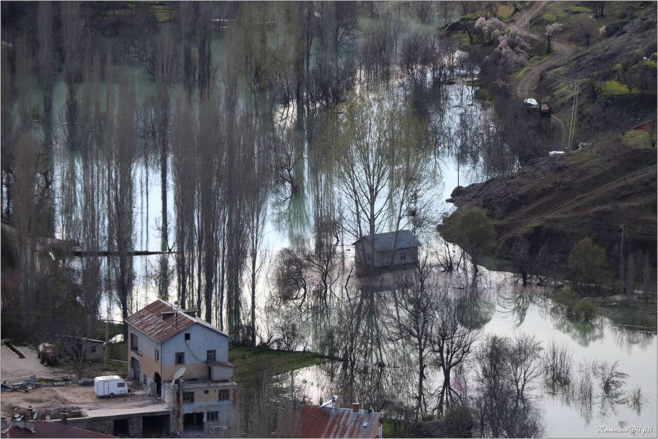 Konya’da bir mahalle sessizce veda ediyor! Hüzünlü anlar kayıt altında 5