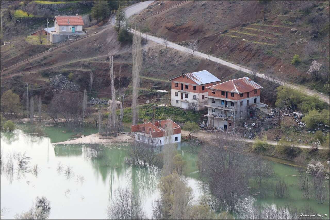 Konya’da bir mahalle sessizce veda ediyor! Hüzünlü anlar kayıt altında 2