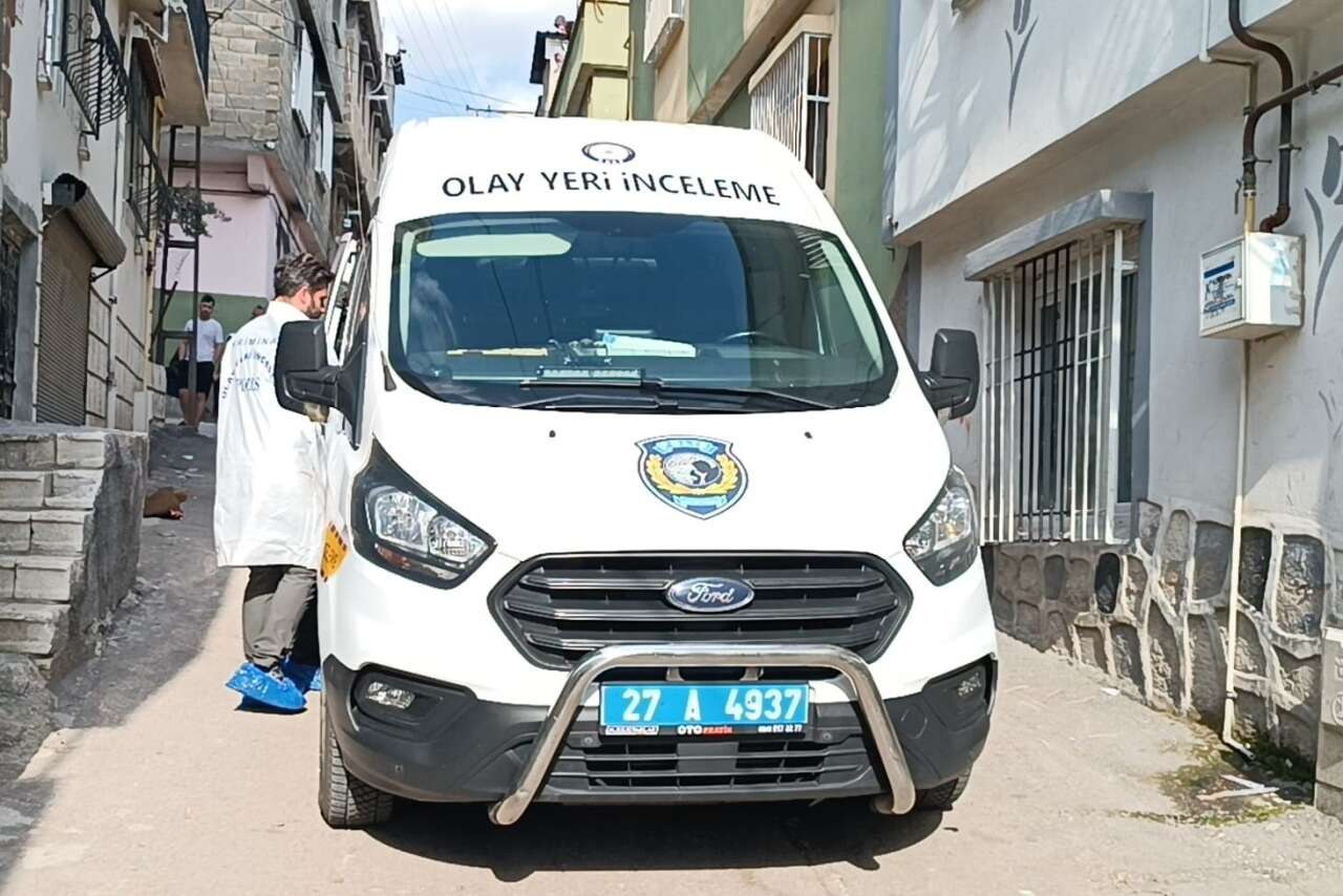 14 yaşındaki kız, babasını öldürdü! İddia çok vahim 2