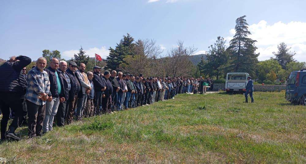 Düğün günü gelin ve damadın ölümü sonrası yürek yakan detaylar çıktı 8