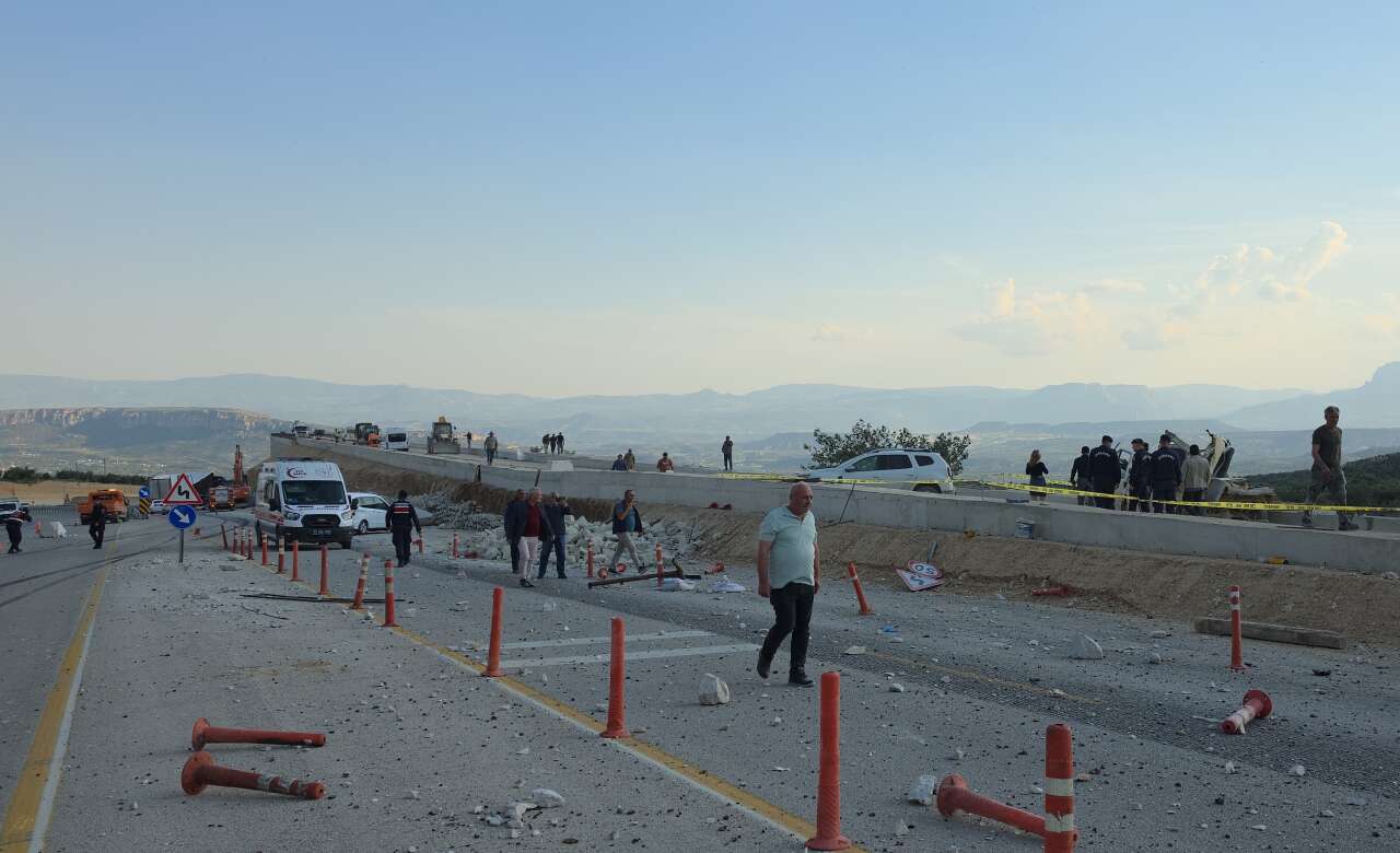 Kaçış rampasına giren Konya plakalı TIR faciaya yol açtı 1
