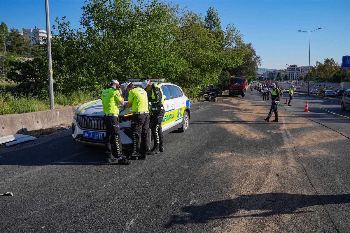 Freni boşalan TIR, 10 araca çarptı! Polis Serkan Hızlı şehit oldu, 2 ölü, 5 yaralı var 28