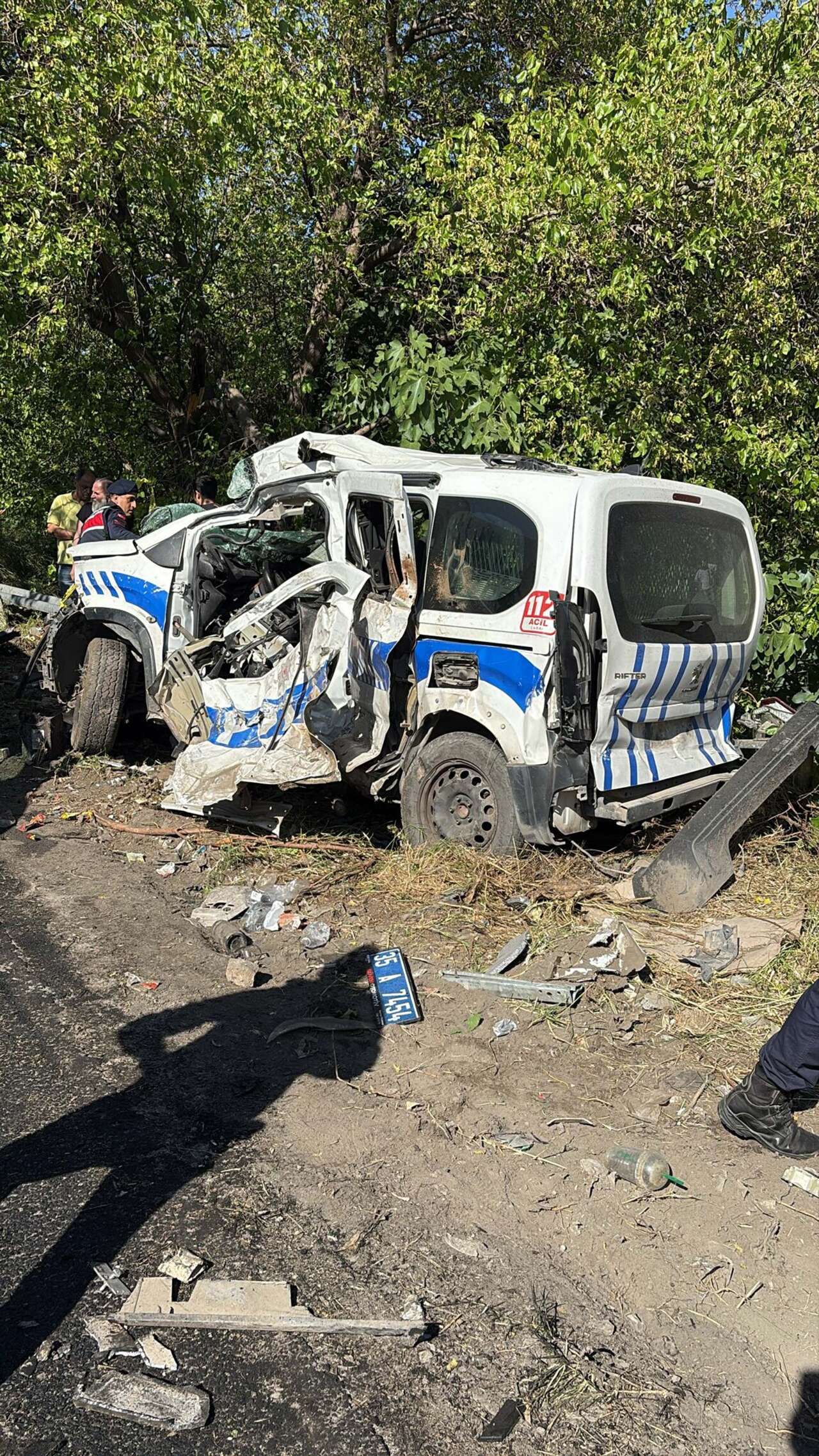 Freni boşalan TIR, 10 araca çarptı! Polis Serkan Hızlı şehit oldu, 2 ölü, 5 yaralı var 1