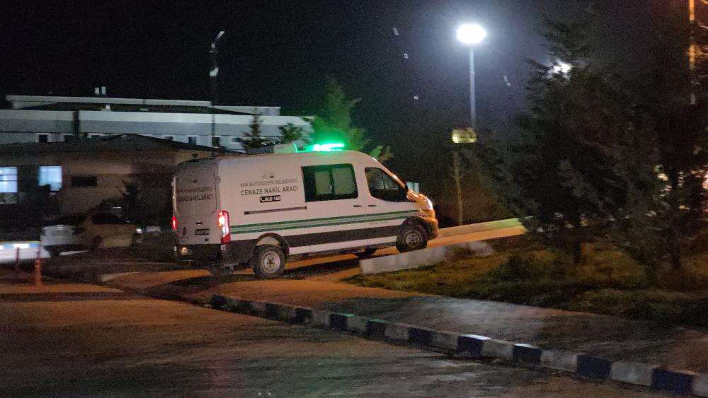 Sokak köpeklerinin saldırdığı 5 yaşındaki Hamza hayatını kaybetti 4