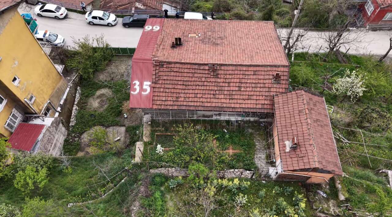 Mesih olduğunu iddia eden adamın evine yazdıkları ekipleri harekete geçirdi 5