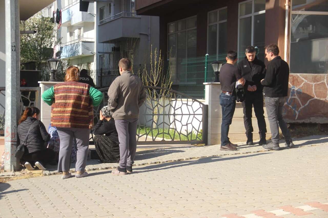 Eşini tüfekle vuran çiftlik çalışanı koca polise teslim oldu 6