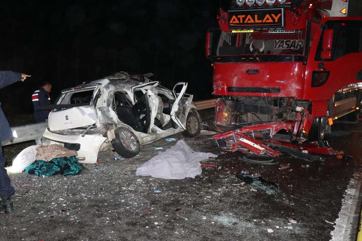 Yürek yakan kaza! Anne, kazada çocuklarını korumak isterken öldü 8