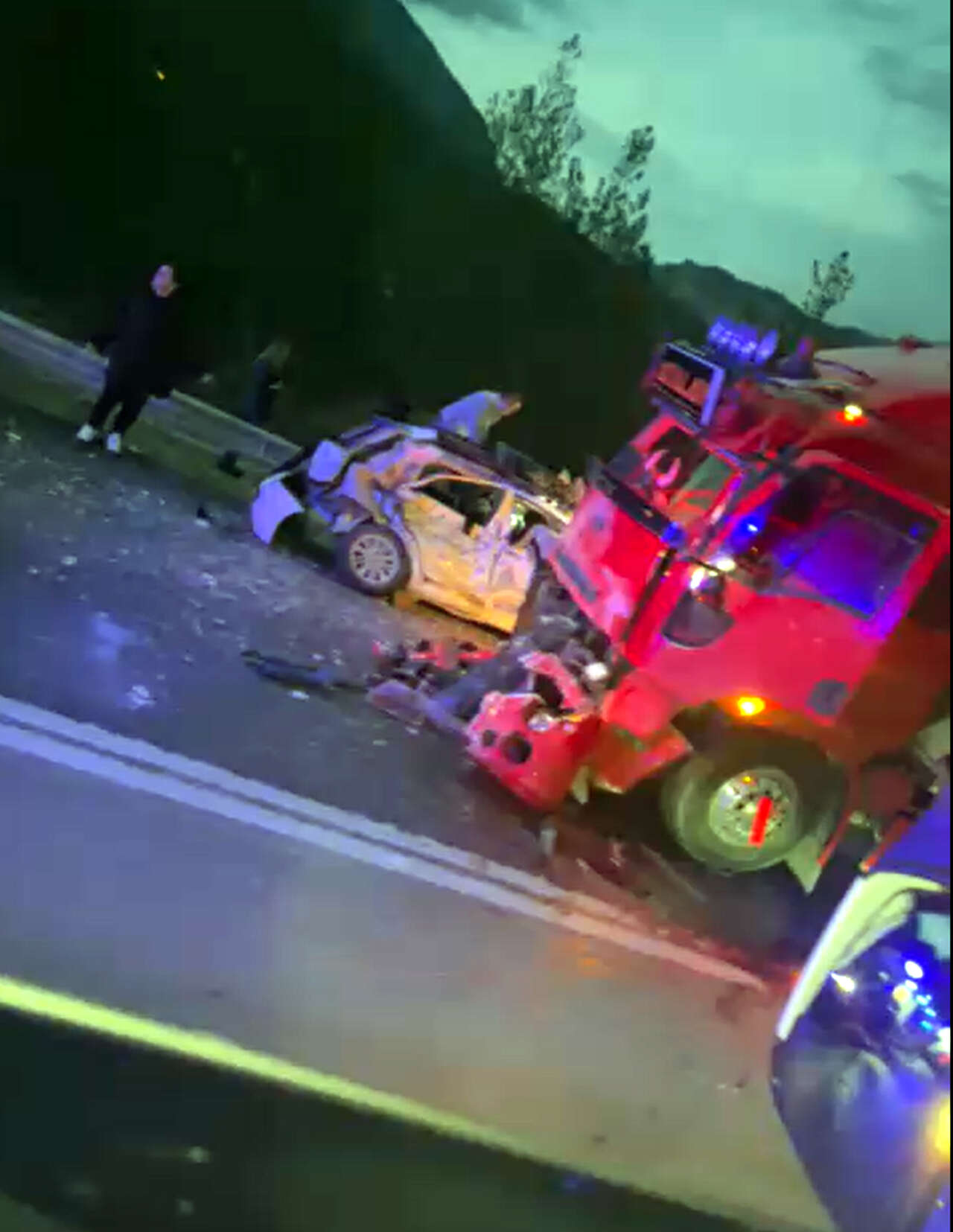 Yürek yakan kaza! Anne, kazada çocuklarını korumak isterken öldü 1