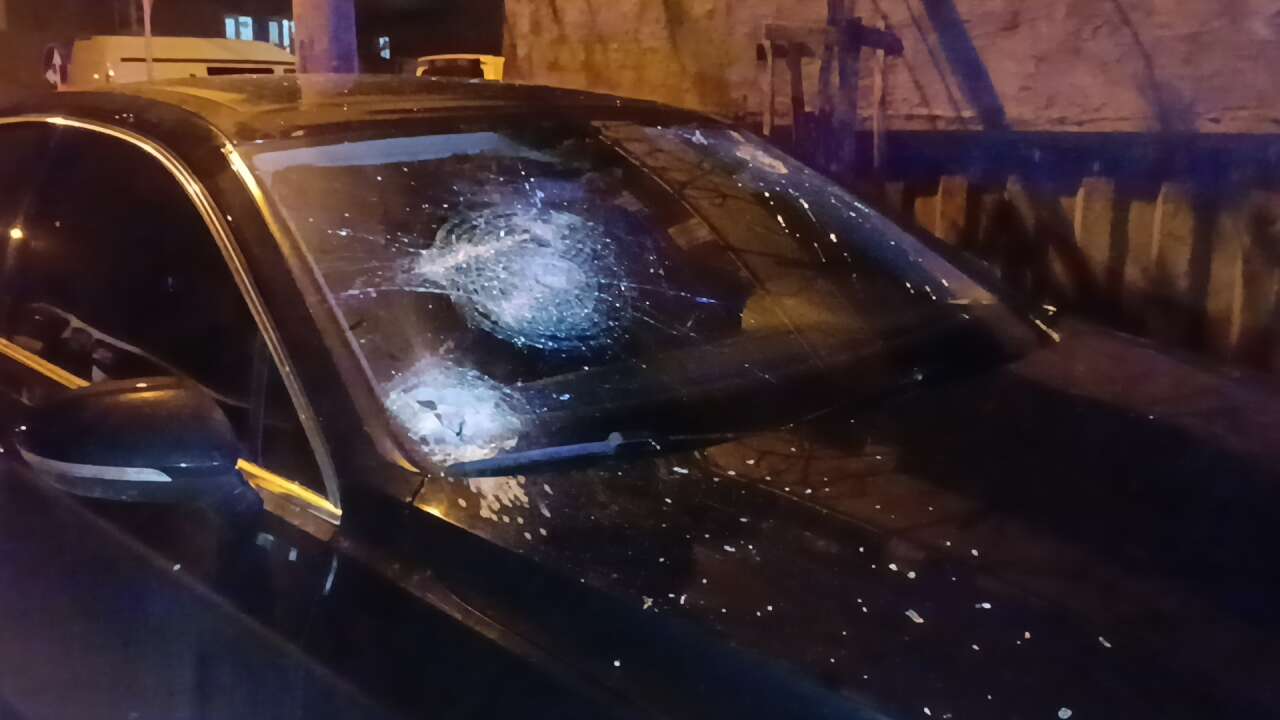 Sokak ortasında silahlı çatışma çıktı! Yaralılar var 7