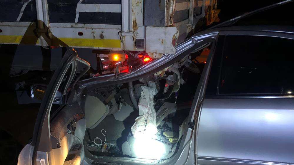 Muhtar park halindeki TIR’a çarptı! Ekipler seferber oldu 4