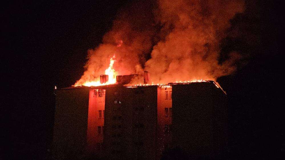 Fen lisesi yurdunda yangın felaketi! 46 öğrenci tahliye edildi 1