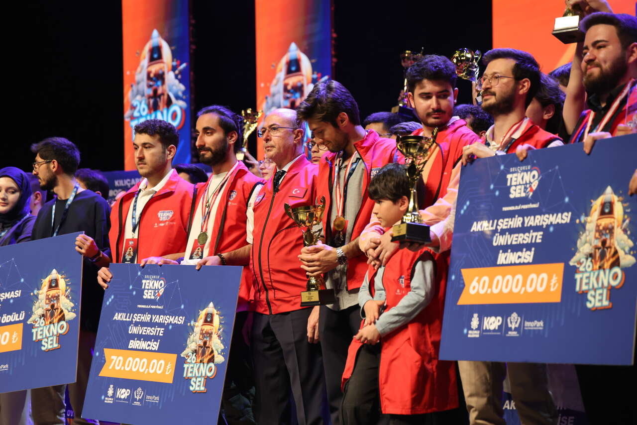 Konya TEKNOSEL 2026’da ödüller sahiplerini buldu 11
