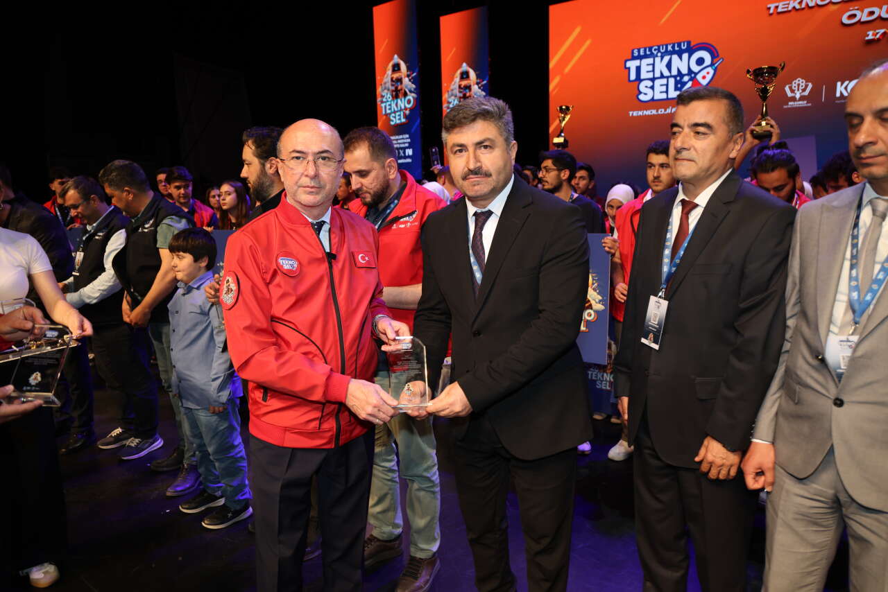 Konya TEKNOSEL 2026’da ödüller sahiplerini buldu 10