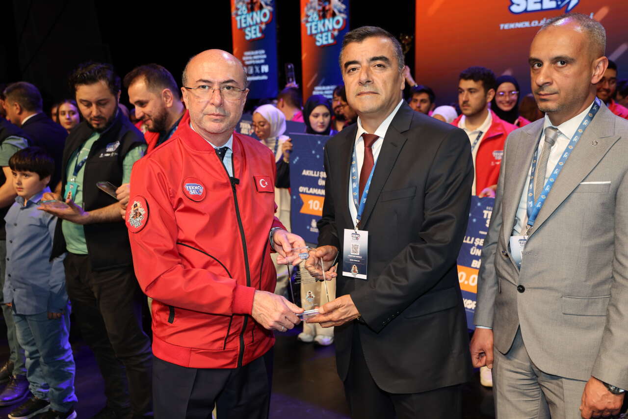 Konya TEKNOSEL 2026’da ödüller sahiplerini buldu 7