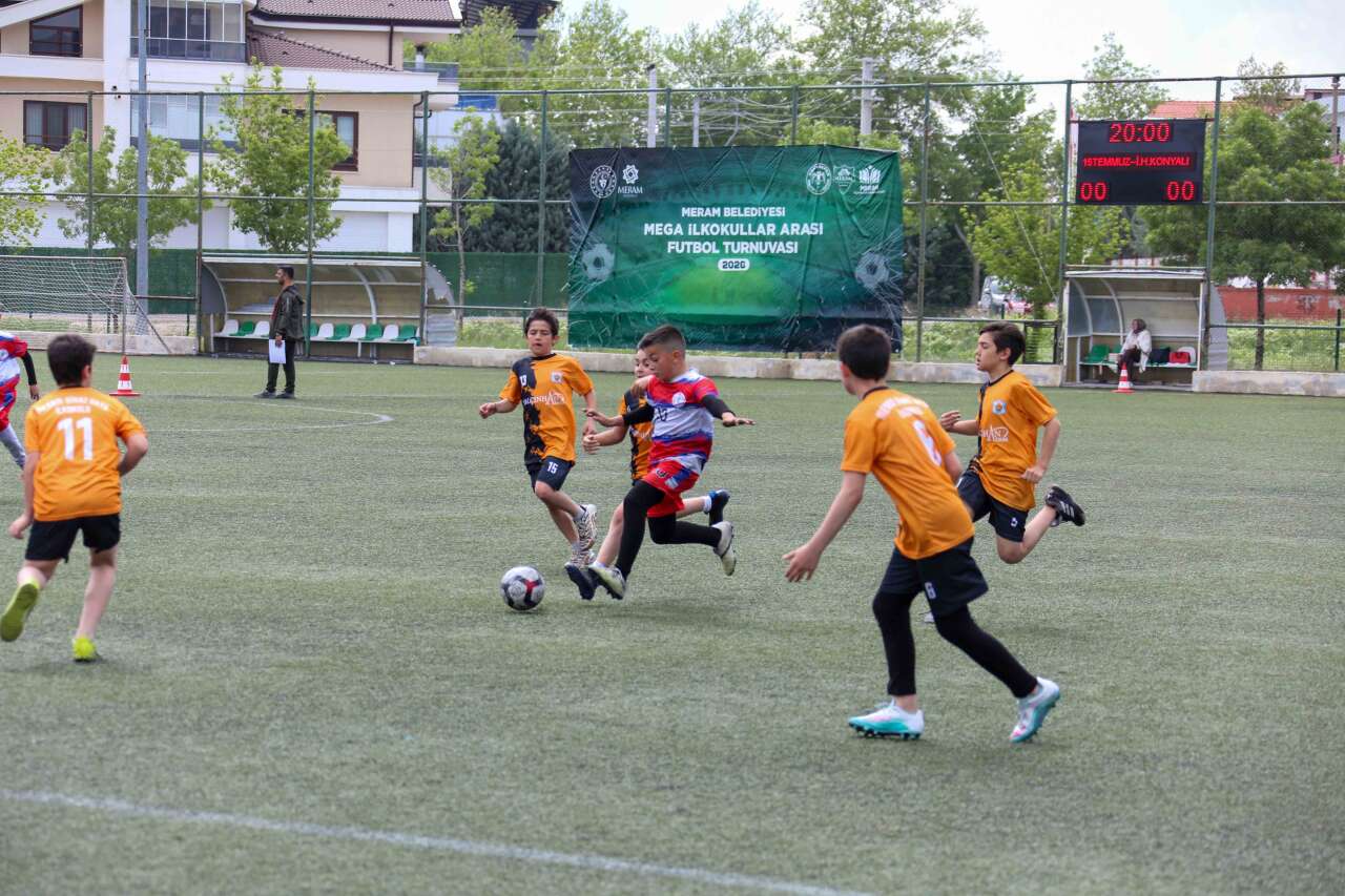 Meram’da minik kramponların büyük heyecanı! Futbol şöleni nefesleri kesti 2