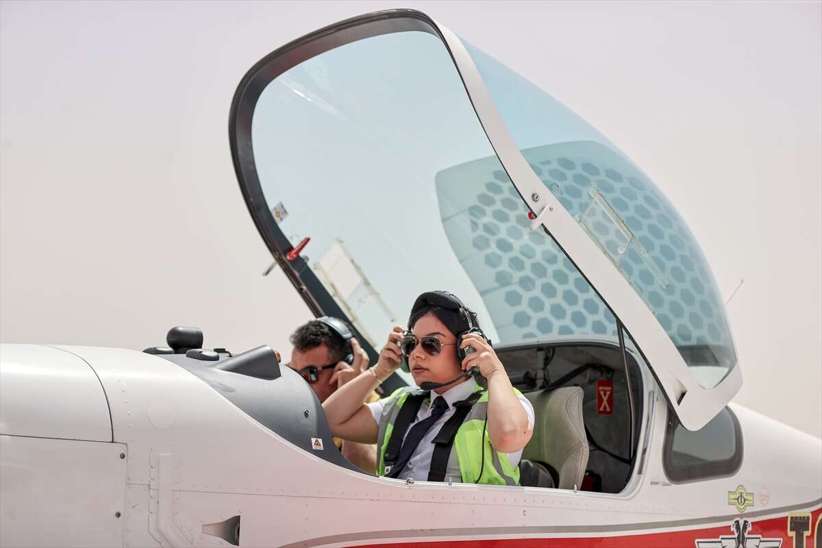 Konya'da gökyüzünün yeni çelik kanatları! Genç kızlar pilotluğa hazırlanıyor 7