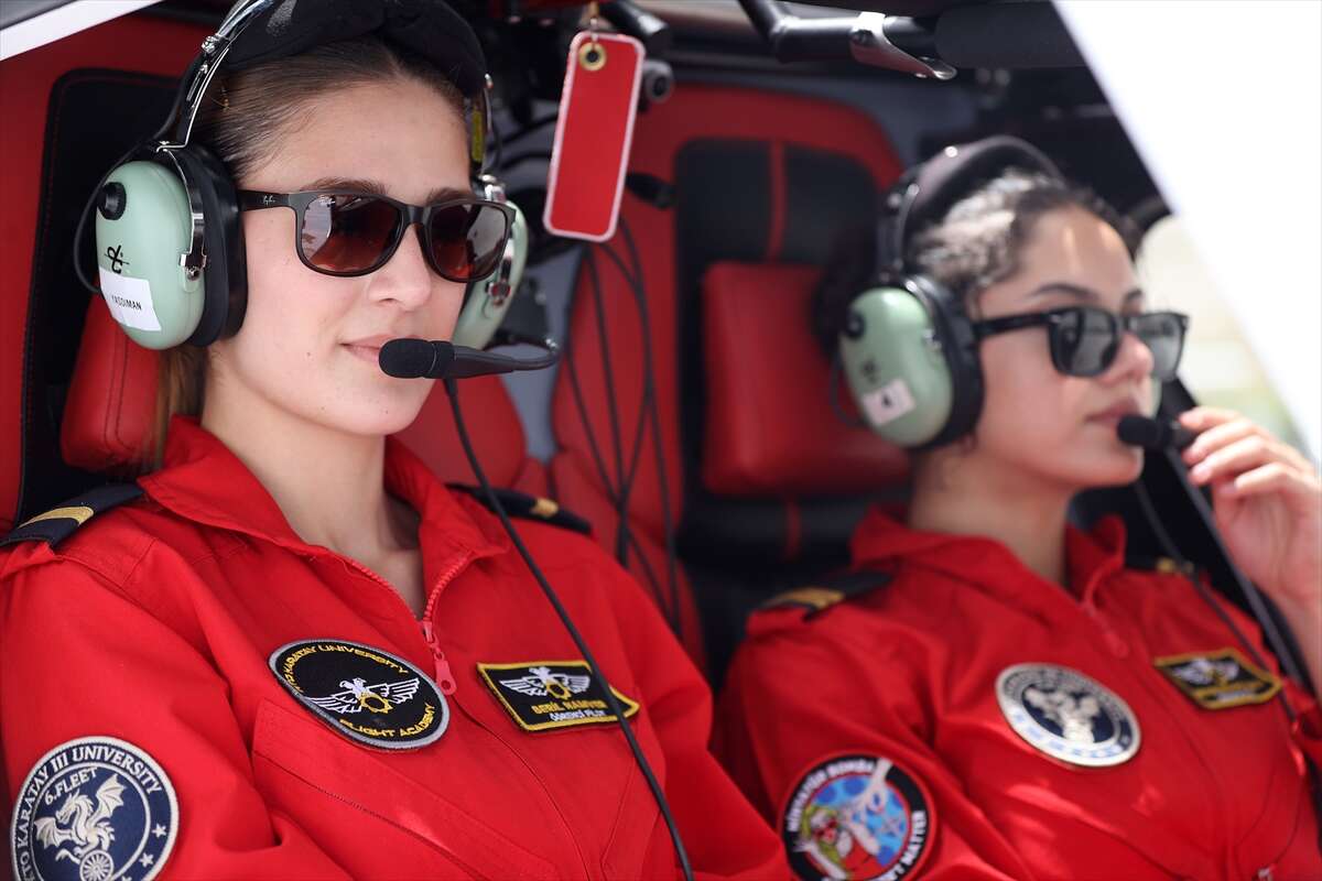 Konya'da gökyüzünün yeni çelik kanatları! Genç kızlar pilotluğa hazırlanıyor 16