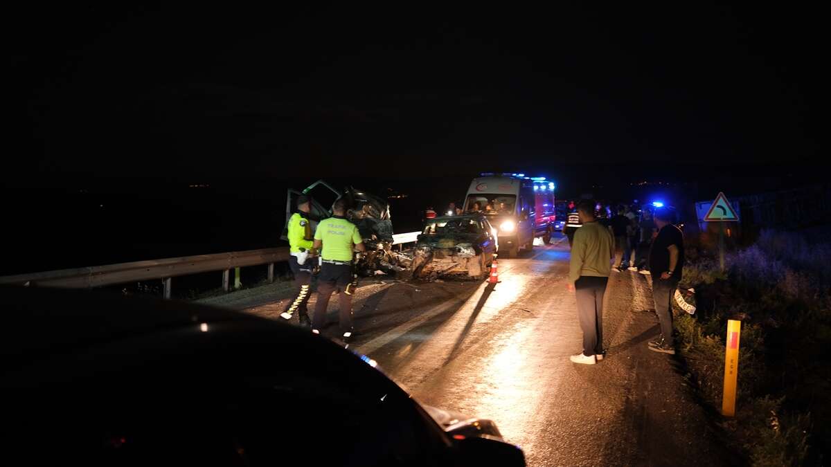 TIR, otomobil ve cipin karıştığı zincirleme kaza! 1 ölü, 5 yaralı var 4