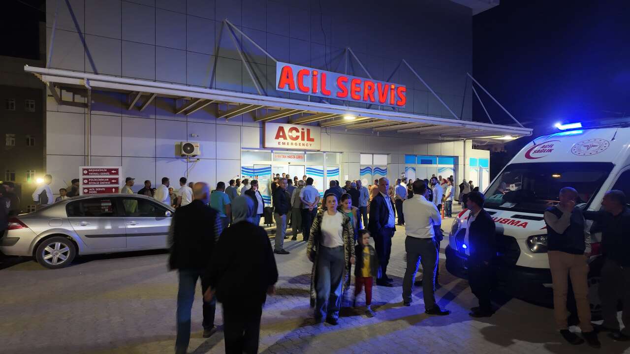 Bayram günü kahreden kaza! Anne ve 2 çocuğu hayatını kaybetti 5
