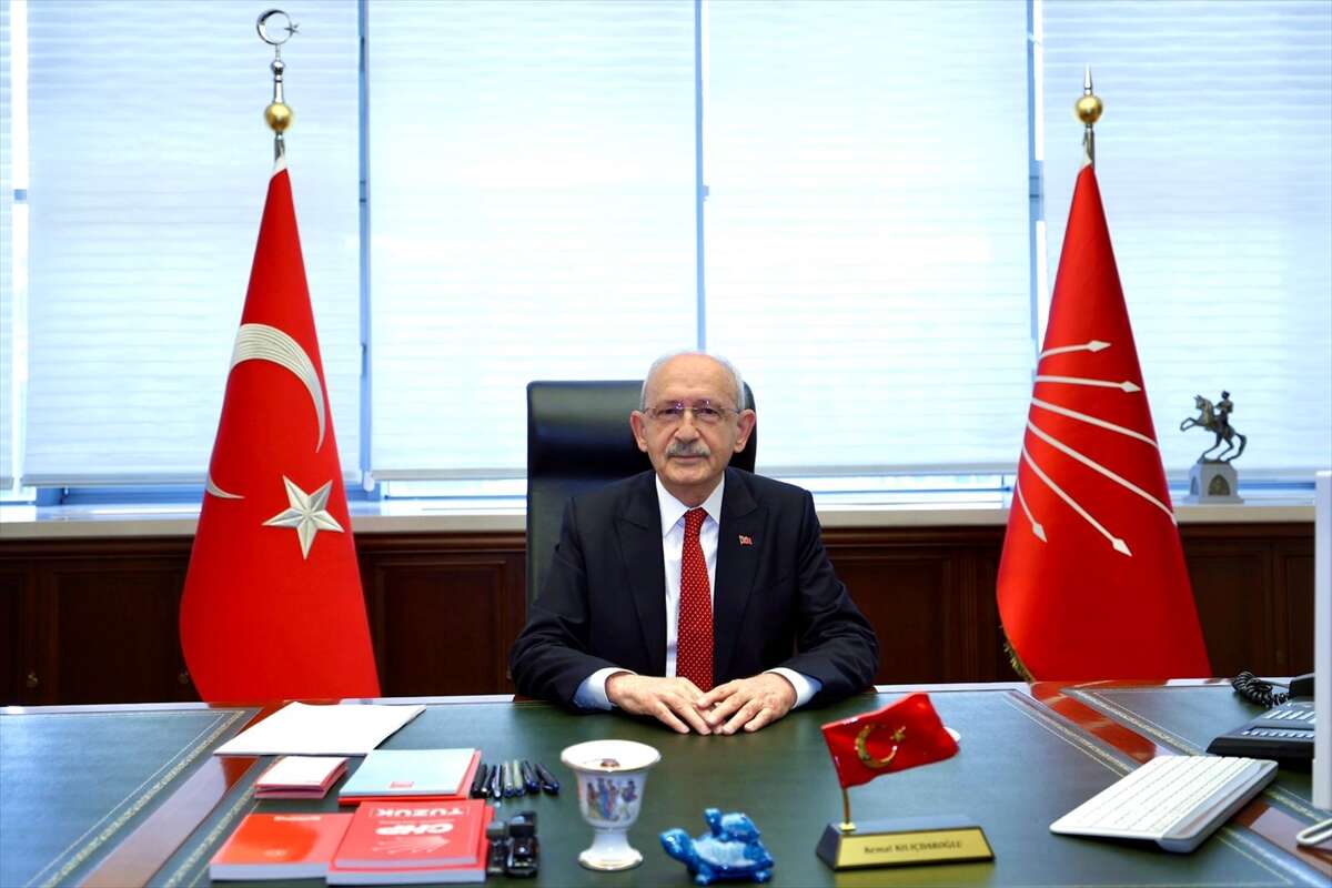 Kemal Kılıçdaroğlu, CHP Genel Merkezi’nde böyle karşılandı 5