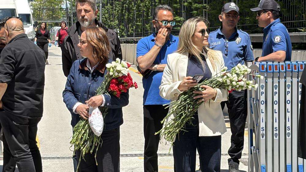 Kemal Kılıçdaroğlu, CHP Genel Merkezi’nde böyle karşılandı 8