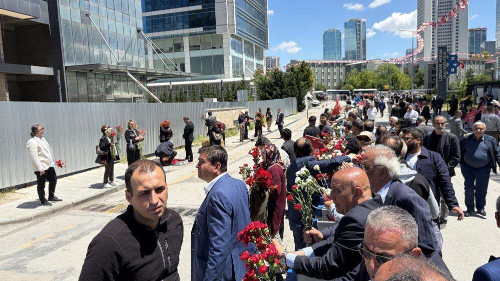 Kemal Kılıçdaroğlu, CHP Genel Merkezi’nde böyle karşılandı 7