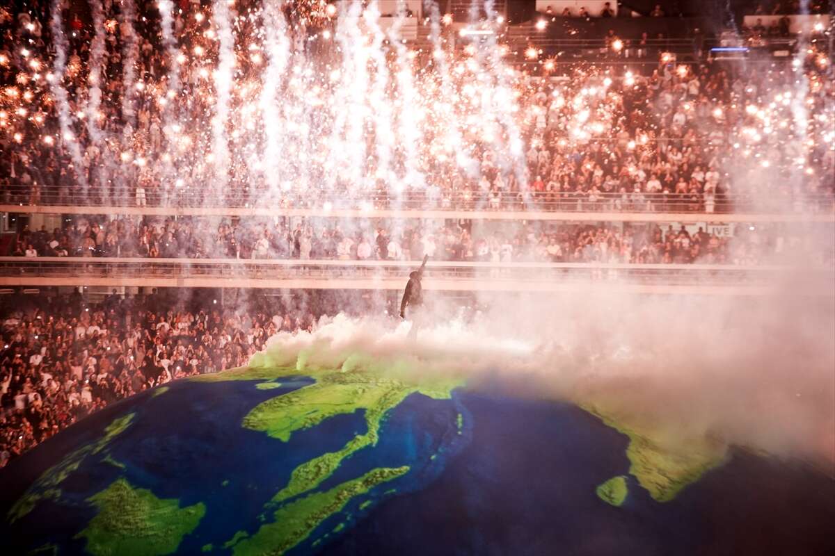 Kanye West İstanbul’da tarih yazdı! 118 bin kişi aynı konserde buluştu 10