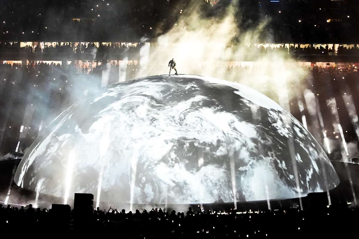 Kanye West İstanbul’da tarih yazdı! 118 bin kişi aynı konserde buluştu 21