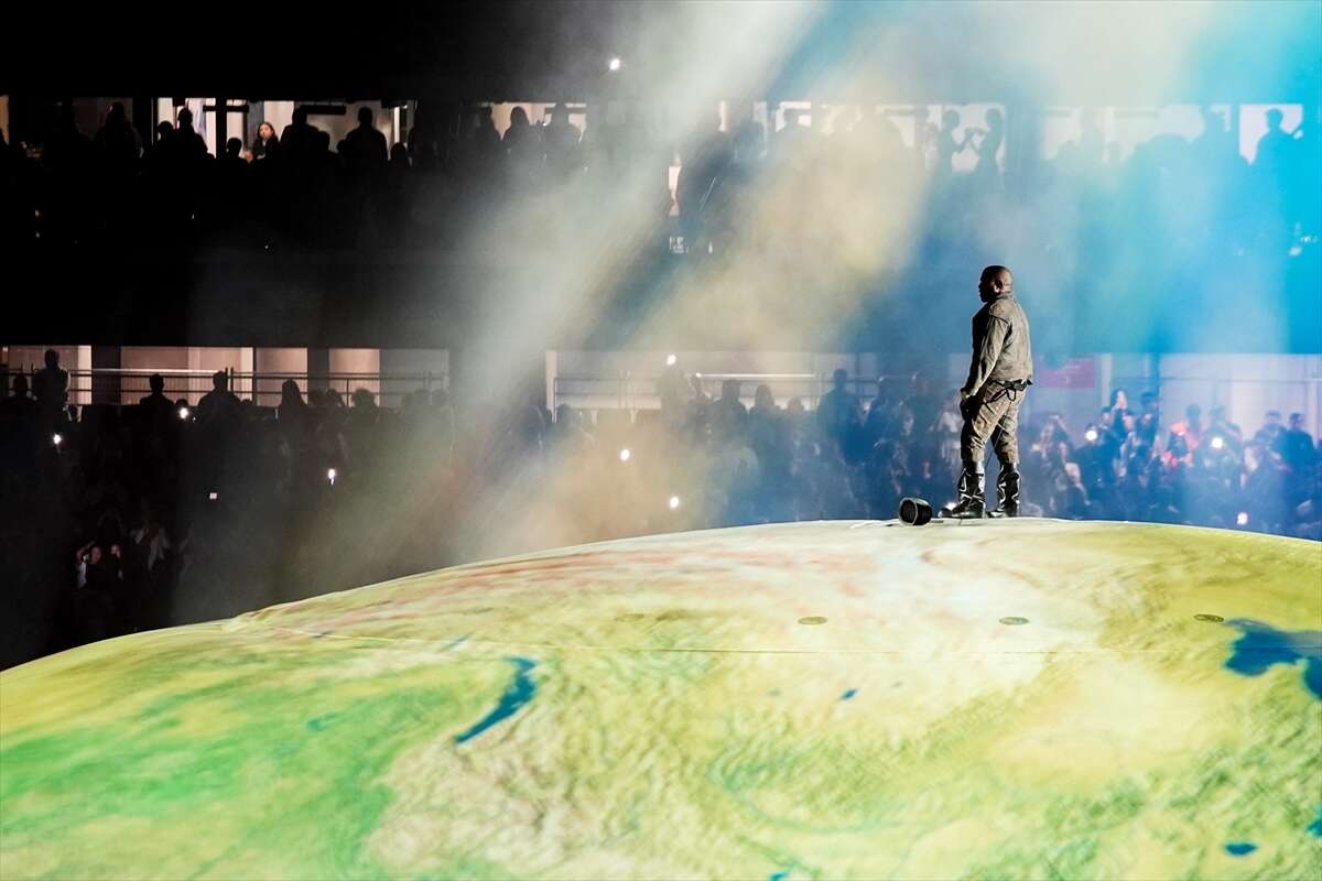 Kanye West İstanbul’da tarih yazdı! 118 bin kişi aynı konserde buluştu 14