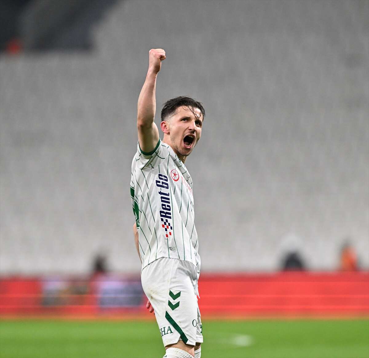 Konyaspor’u finale taşıyan Enis Bardhi penaltı anını anlattı 11