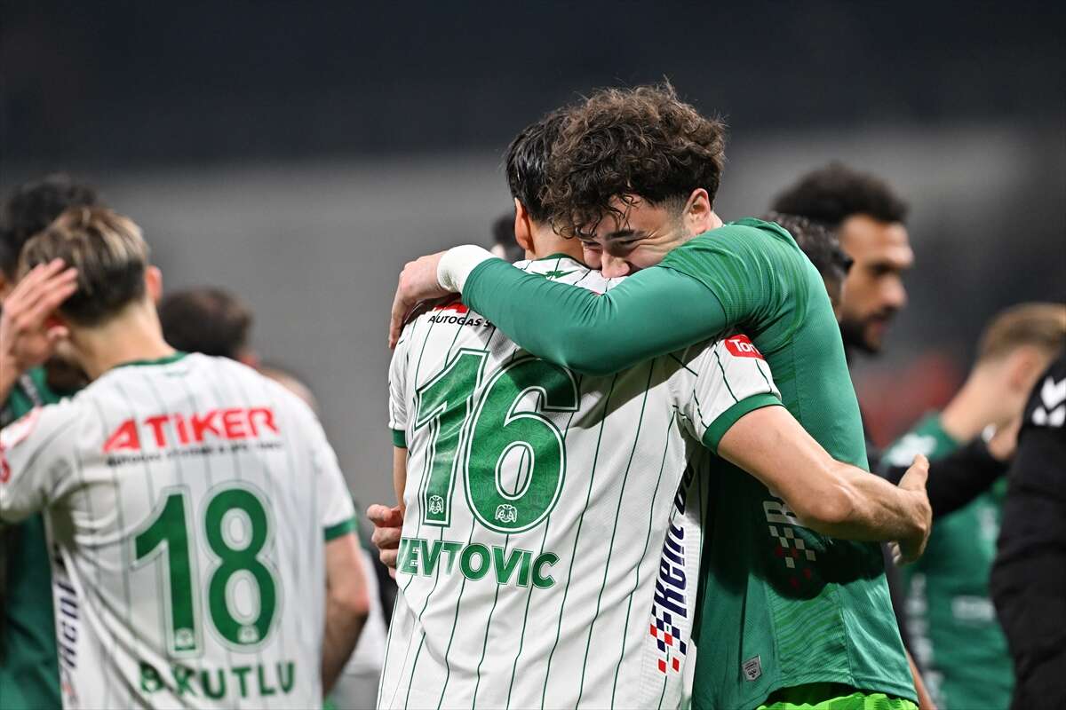 Konyaspor’u finale taşıyan Enis Bardhi penaltı anını anlattı 25