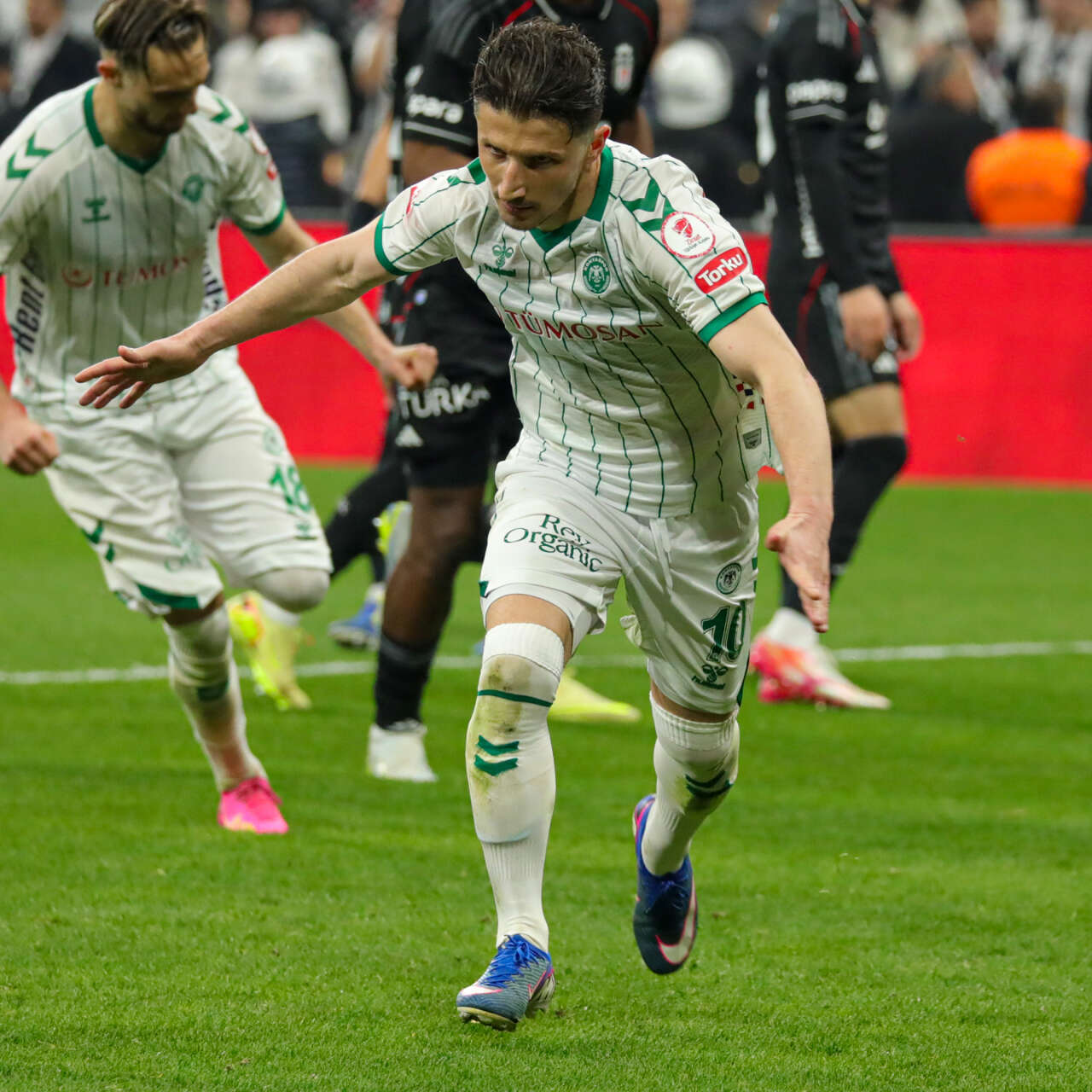 Konyaspor’un final biletini aldığı Beşiktaş maçından en güzel kareler 39