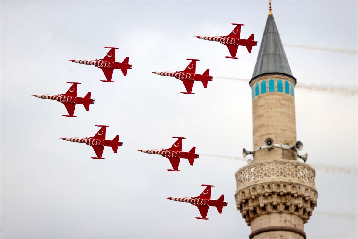 Türk Yıldızları Konya’nın kalbinde nefes kesti 1