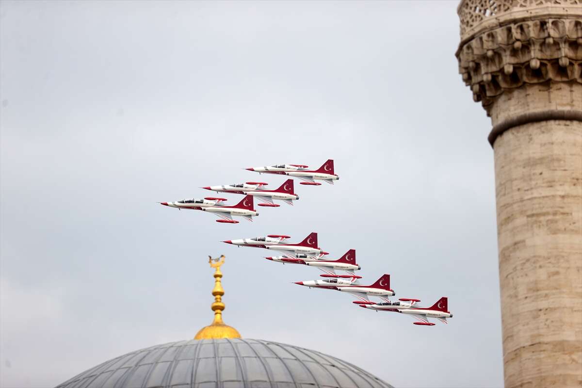 Türk Yıldızları Konya’nın kalbinde nefes kesti 4