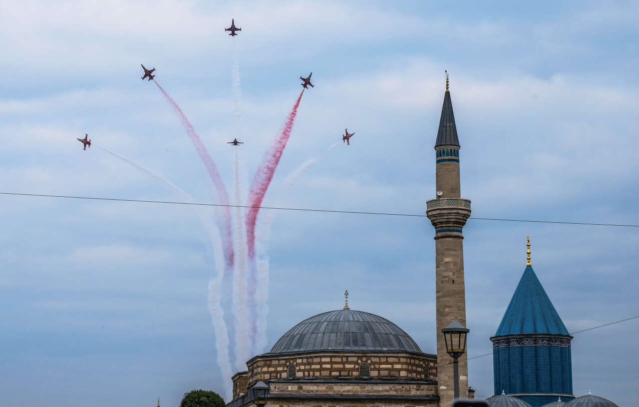 Türk Yıldızları Konya’nın kalbinde nefes kesti 16