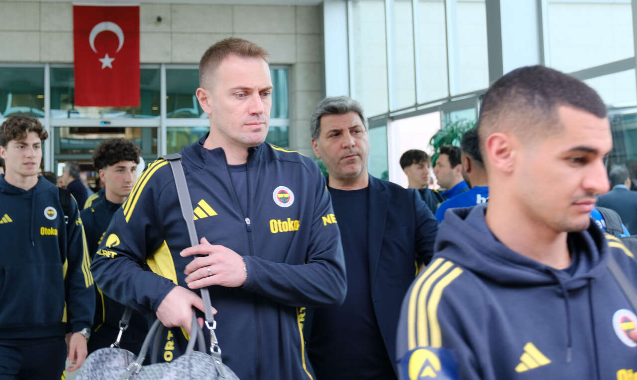Fenerbahçe kafilesi Konya’ya geldi, taraftar böyle karşıladı 18