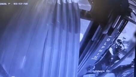 Forkliftle kuyumcu soyup eşekle kaçmıştı! Dünyada viral olan hırsıza 9 yıl hapis 14