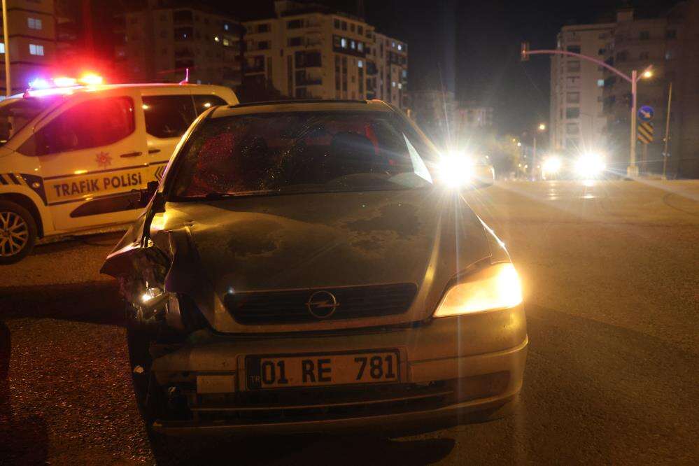 Şampiyonluk konvoyundan çıkan alkollü sürücü motosiklete çarptı 6