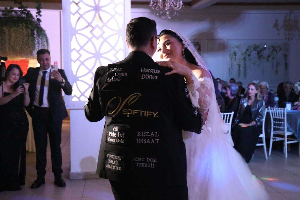 Görenleri hayrete düşüren düğün! Damat, masraflara ilginç bir çözüm buldu 2
