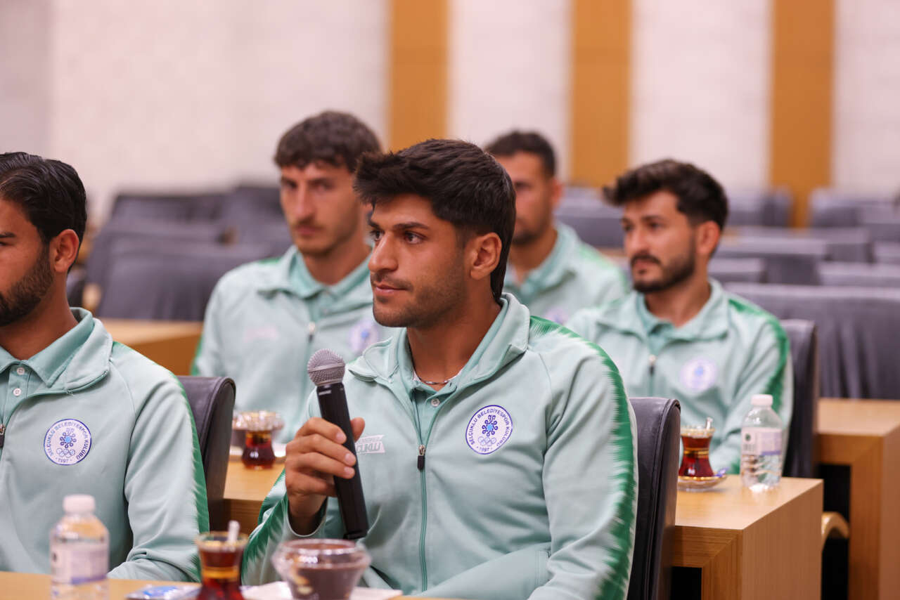 Selçuklu Belediyespor Hokey Takımı Avrupa yolcusu 11