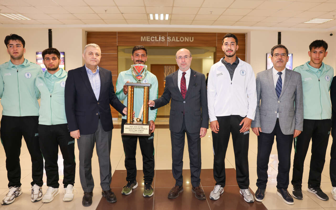 Selçuklu Belediyespor Hokey Takımı Avrupa yolcusu 2