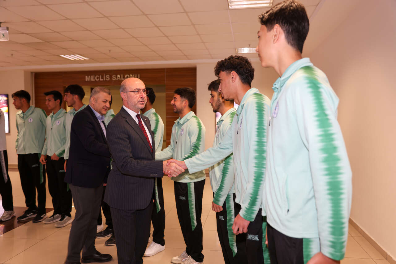 Selçuklu Belediyespor Hokey Takımı Avrupa yolcusu 4