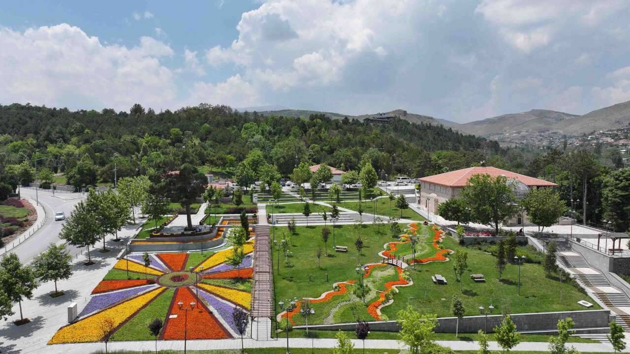 Yaz geldi, Konya dev bir çiçek bahçesine dönüştü 20